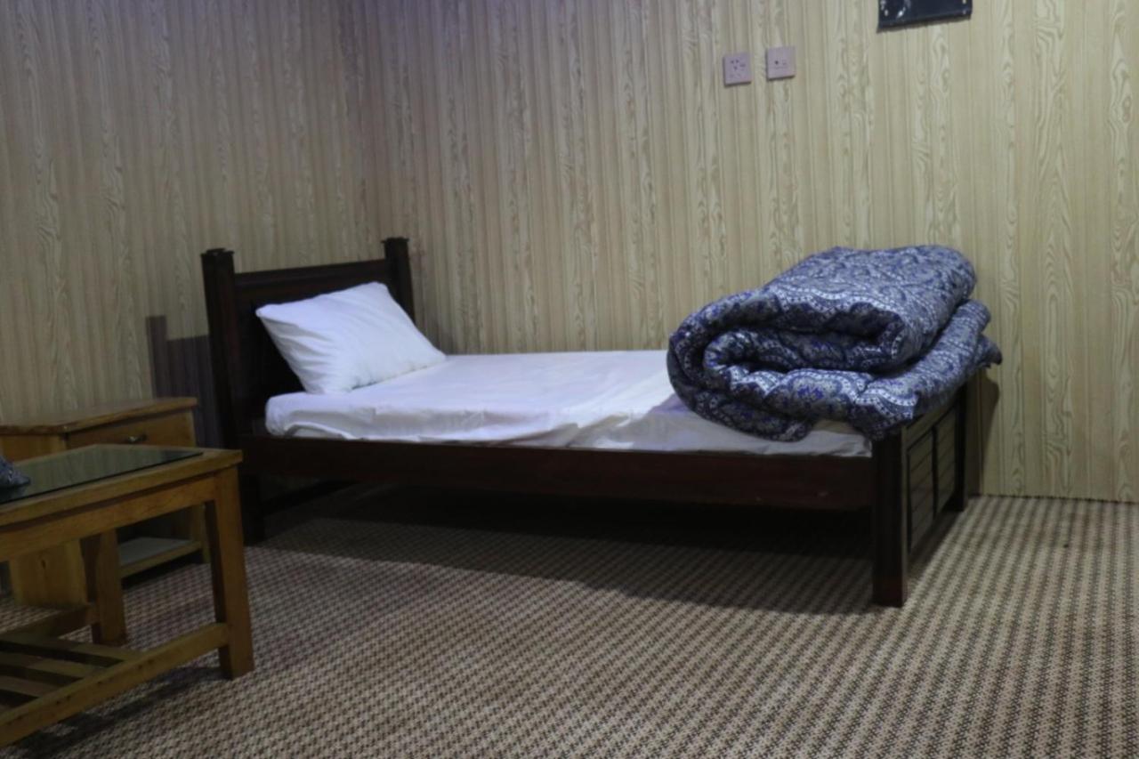 Golden Peak Guest House Gilgit Exteriér fotografie