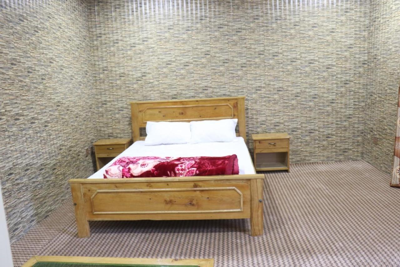 Golden Peak Guest House Gilgit Exteriér fotografie